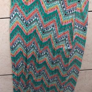 Form fitting colorful maxi skirt